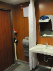 Samsølinjen - Færgen Samsø - toilet om bord