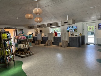 GIVSKUD ZOO - ZOOTOPIA - Indgang, restaurant og mødefaciliteter