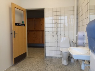 Glostrup Idrætspark - Hal 1 - 5. Handicaptoilet på 1. sal
