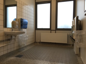 Glostrup Idrætspark - Hal 1 - 5. Handicaptoilet på 1. sal