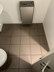 Messe C Fredericia - Messecenter - Toilet i Hal A i kælderen