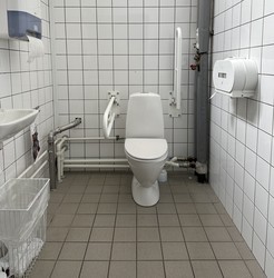 Kulturcenter Mariehøj - Toilet ved Per Kirkeby salen