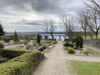 Ovsted Kirkegård og toiletfaciliteter