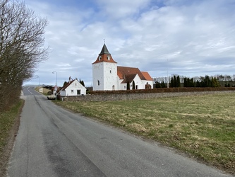 Hylke Kirkegård og toiletfaciliteter