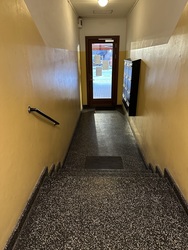 Hudklinikken v. Edgar Lauritzen