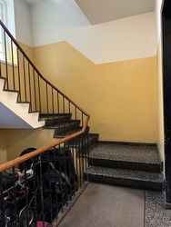 Hudklinikken v. Edgar Lauritzen