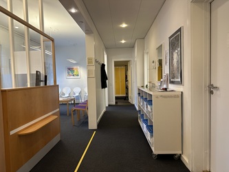 Hudklinikken v. Edgar Lauritzen