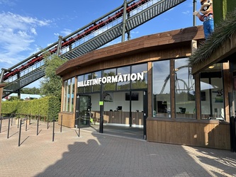 Djurs Sommerland -  Parkering, indgang og rundt i parken