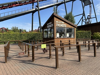 Djurs Sommerland -  Parkering, indgang og rundt i parken
