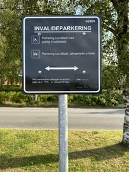Djurs Sommerland -  Parkering, indgang og rundt i parken