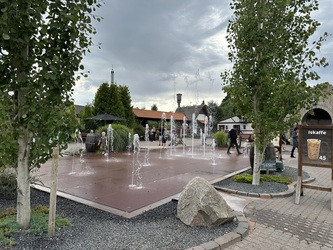 Djurs Sommerland -  Parkering, indgang og rundt i parken