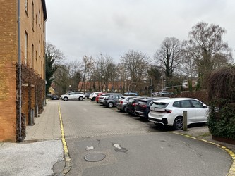 Ørelæge Lyngby