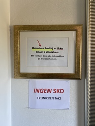 Hudlæge Karen Moreau