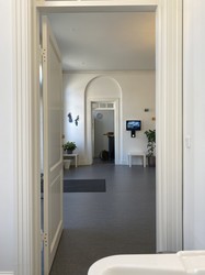 Hudlæge Anne Lerbæk Jørkov - via alternativ indgang