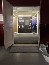 Kroppedal Museum -  Udstillingen