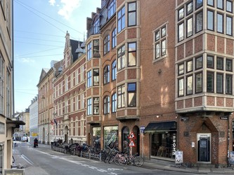 Speciallæge i øre, næse og halssygdomme Lars Sebbesen