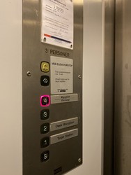 Øjenlæge Christoffer Ostri