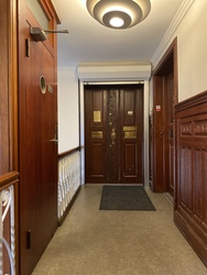 Øjenlæge Christoffer Ostri