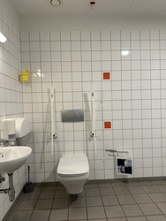 Billund Lufthavn - Afrejse - Toilet ved Gate 1-4