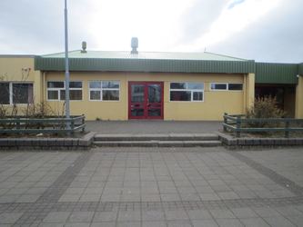 Hafnarfjörður - Öldutúnsskóli - Aðalinngangur og skrifstofur
