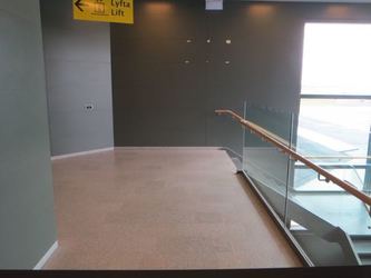 Keflavíkurflugvöllur - Hlið/Gate A/B