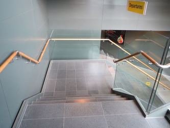 Keflavíkurflugvöllur - Hlið/Gate A/B