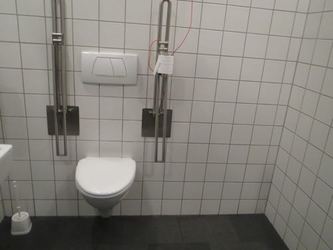 Keflavíkurflugvöllur - Snyrting við Saga Lounge