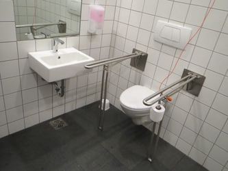 Keflavíkurflugvöllur - Snyrting við Saga Lounge