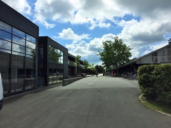 Lyngholmskolen - 2. Mellemtrin i Rød, Blå og Grøn bygning