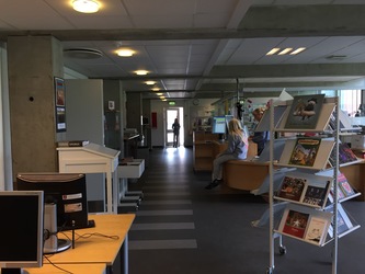 Hørsholm Skole -  2. Bygning B - Skolebibliotek og IT-rum
