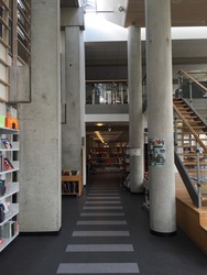 Hørsholm Skole -  2. Bygning B - Skolebibliotek og IT-rum