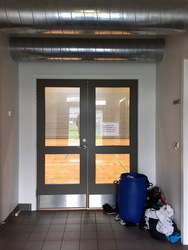 Vestervang Skole - 1. Hal - Indgang via omklædningsrum