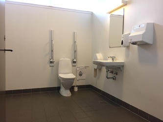 Vestervang Skole - 3. Hal - Indgang via Salen