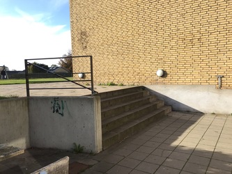 Firkløverskolen - 2. Faglokalet til musik og adgang til hallen