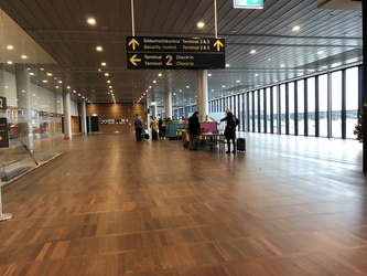 Københavns Lufthavn - Ankomst til lufthavnen via metro