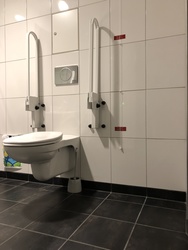 Københavns Lufthavn - Terminal 3 - Toilet ved security (1. sal)