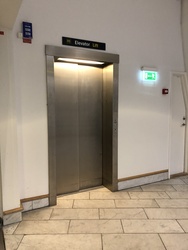 Københavns Lufthavn - Toilet (efter security) ved gate A25