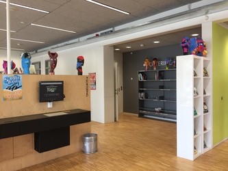 Mosaikken - 1. Bibliotek - via hovedindgang