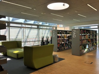Mosaikken - 1. Bibliotek - via hovedindgang