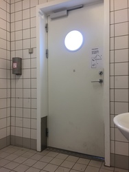 Off. toilet på trafikhavnen