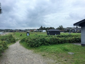 Off. toilet ved Følle Strand