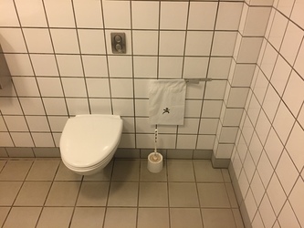 Off. toilet ved Brohus Skødshoved