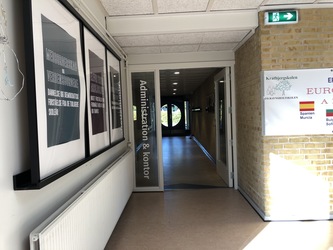 Kratbjergskolen afd Ravnsholt -  Hovedbygningen