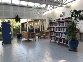 Kratbjergskolen afd Ravnsholt -  Hovedbygningen