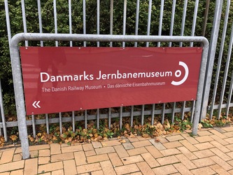 Danmarks Jernbanemuseum -  Udstilling i remisen i stueplan