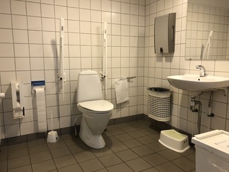 Danmarks Jernbanemuseum - Toilet i stueplan