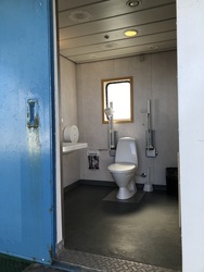 Lolland Færgefart - Kragenæs-Fejø - Toilet ombord