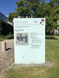 Københavns Universitet - Datalogisk Institut  bygning 1 - Indgang til undervisningslokaler og UP2