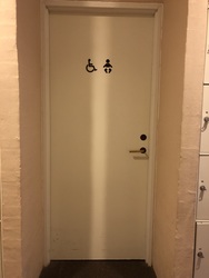 Energimuseet -  Billetsalg, Ørsted salen og toiletfaciliteter